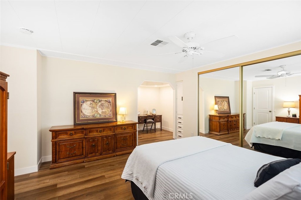 2300 Lake Forest Lane 113