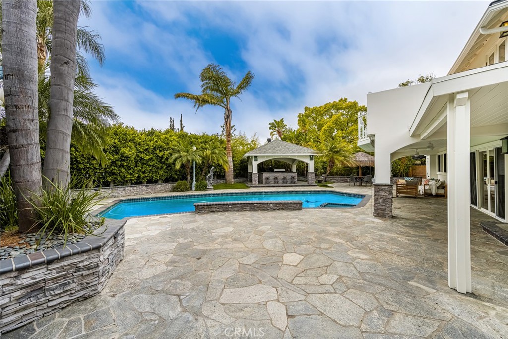 1460 N Stallion Street