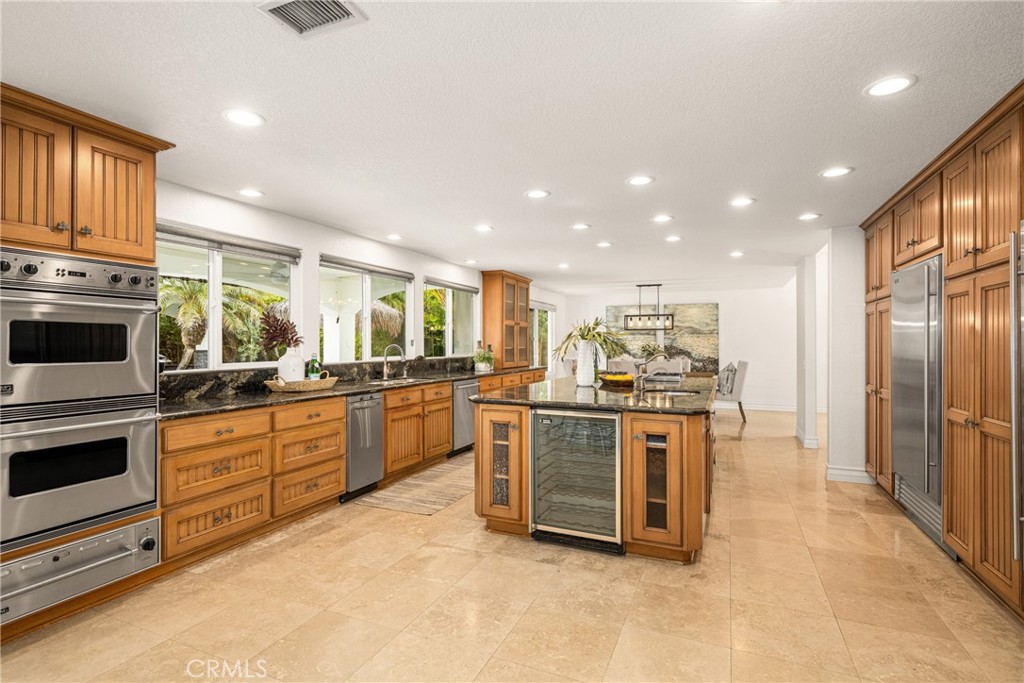 1460 N Stallion Street