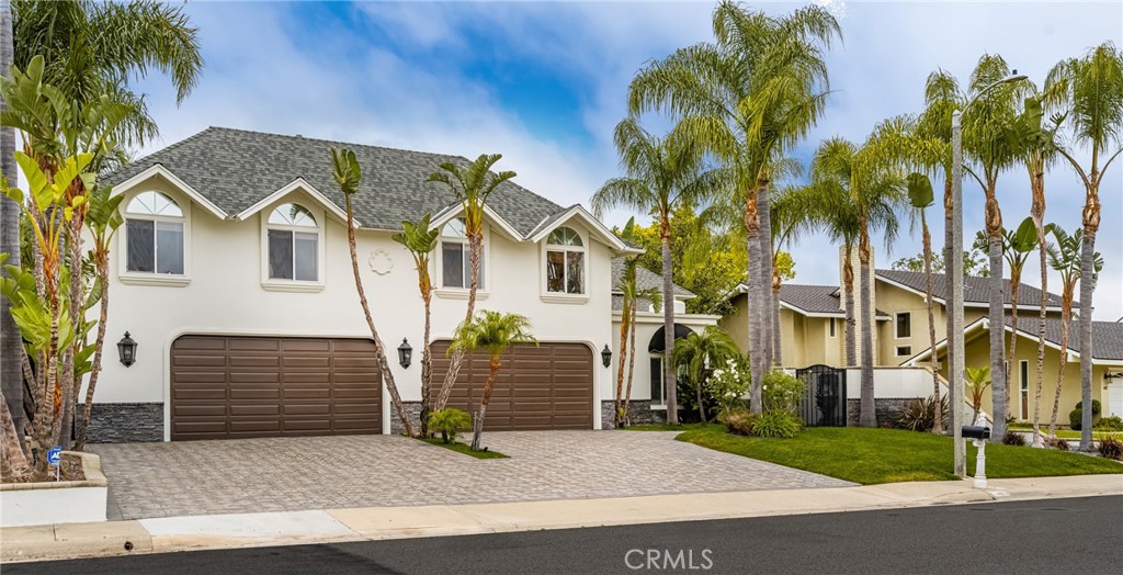 1460 N Stallion Street