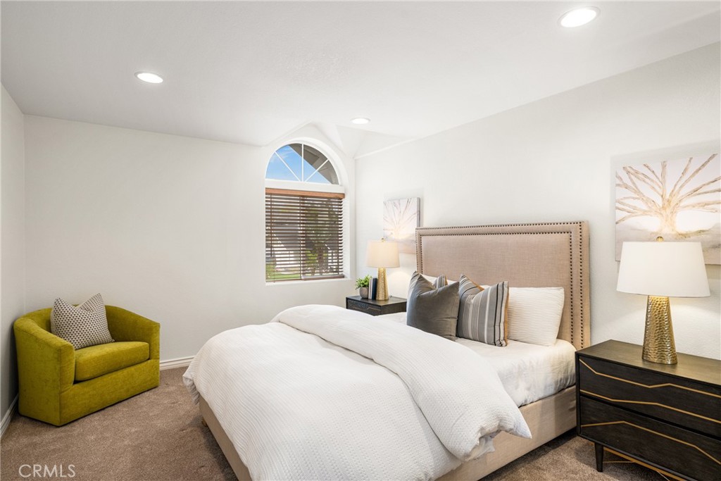 1460 N Stallion Street