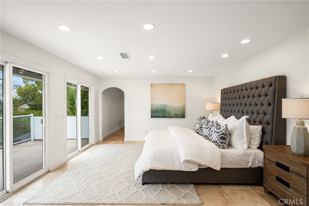 1460 N Stallion Street