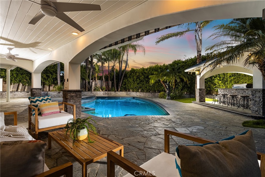 1460 N Stallion Street