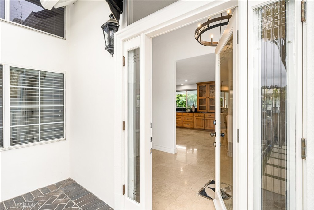 1460 N Stallion Street