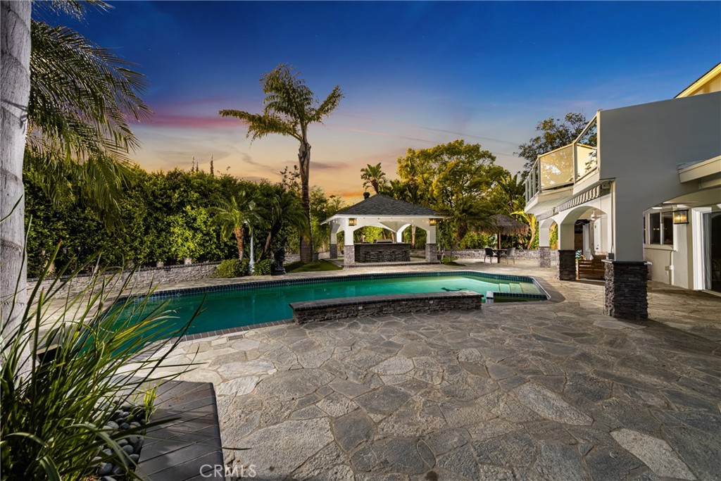 1460 N Stallion Street