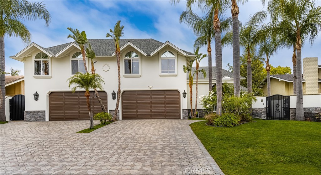 1460 N Stallion Street