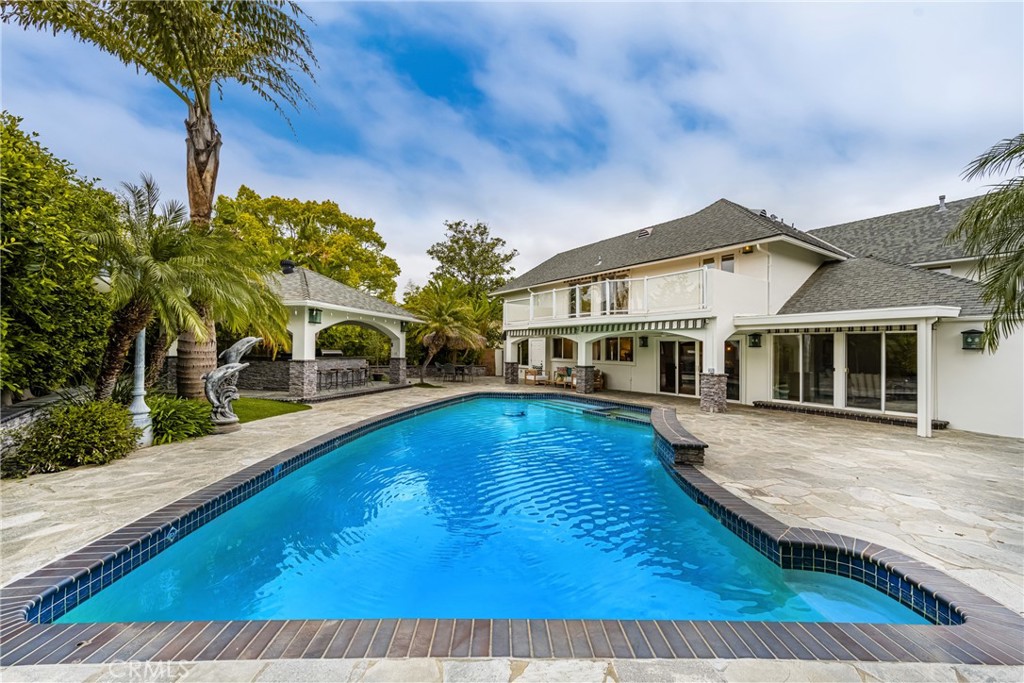 1460 N Stallion Street