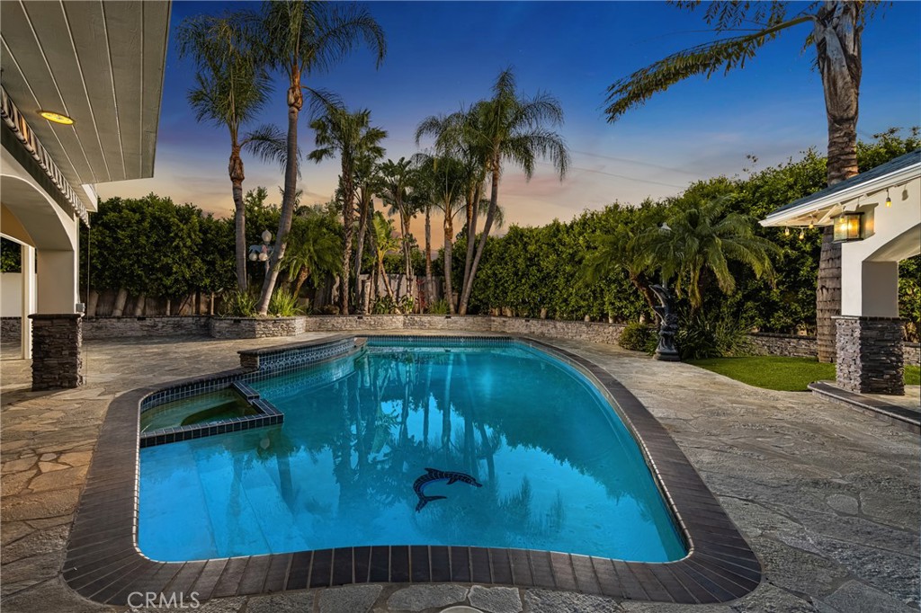 1460 N Stallion Street