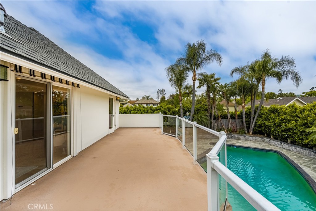 1460 N Stallion Street