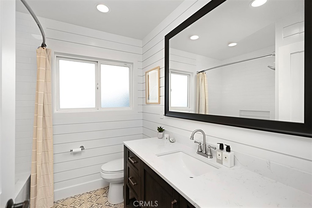 17562 Wrightwood Lane