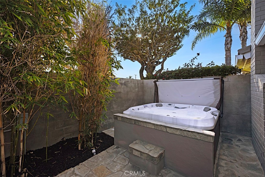 17562 Wrightwood Lane