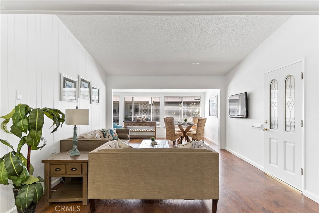 13061 Del Monte 277B