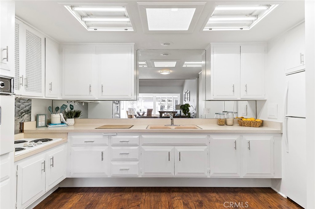 13061 Del Monte 277B