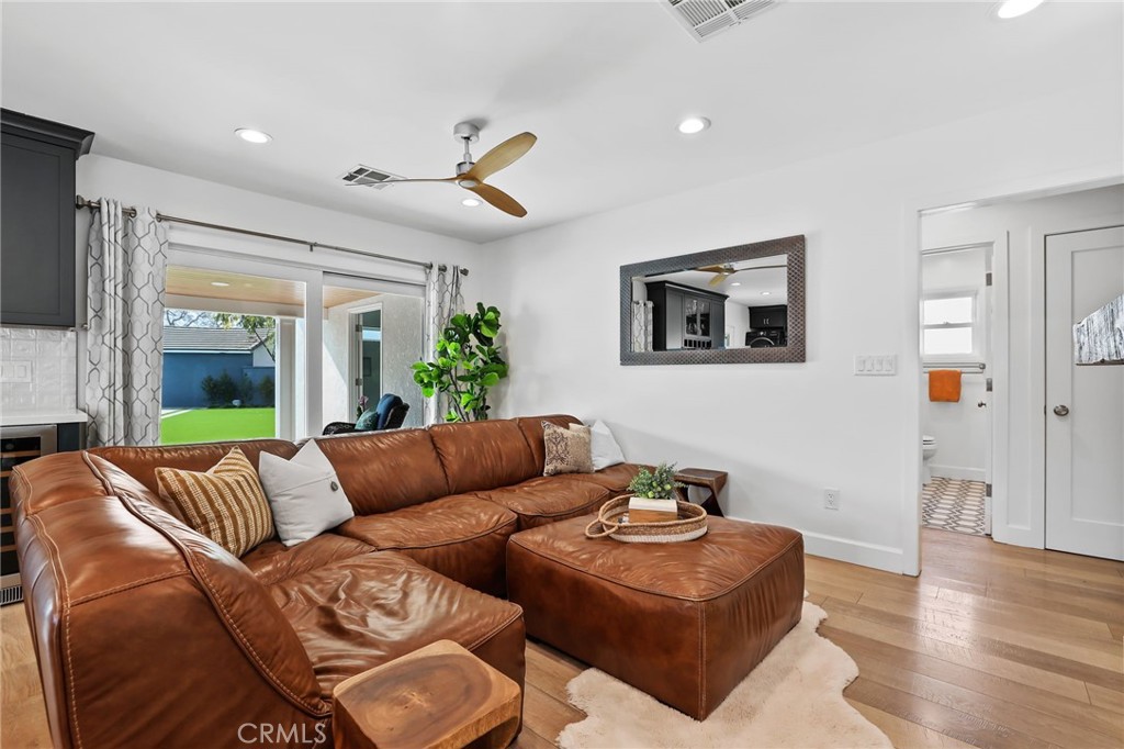 3459 Shipway