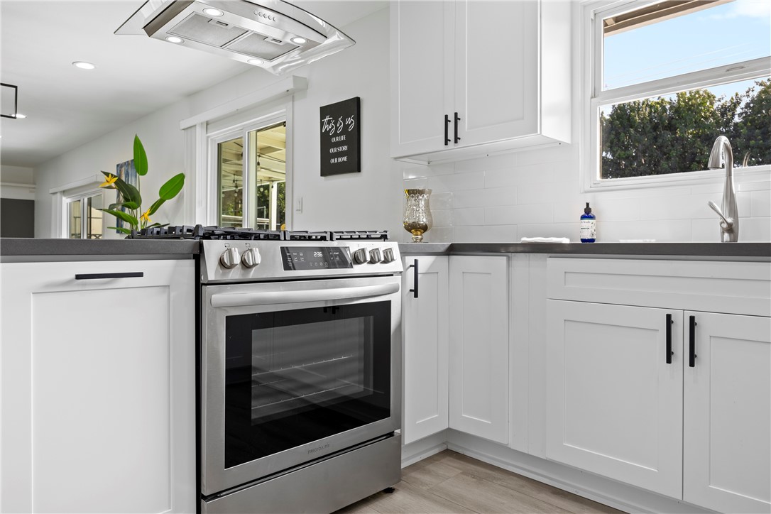 1228 W Katella Avenue