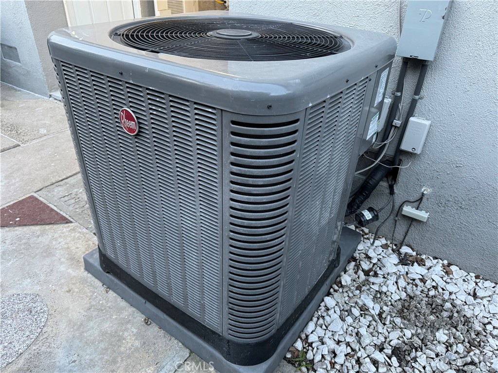 1228 W Katella Avenue