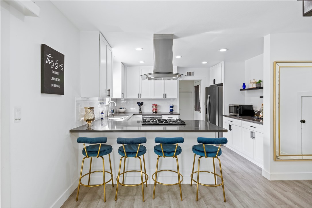 1228 W Katella Avenue