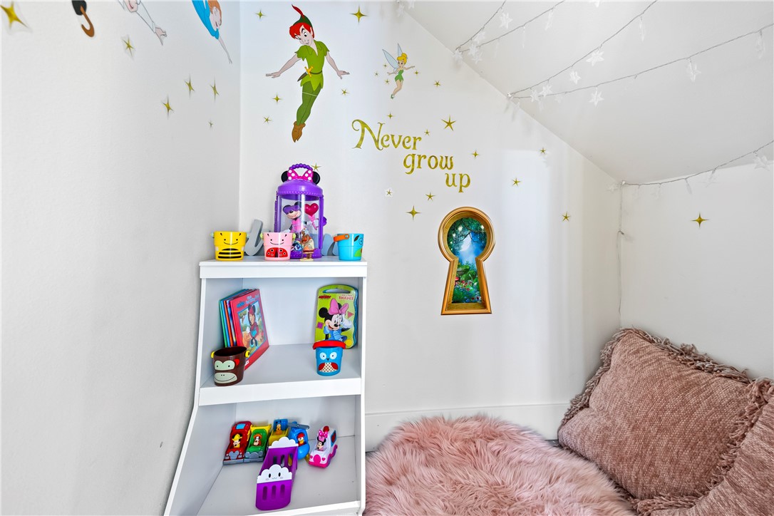 1228 W Katella Avenue