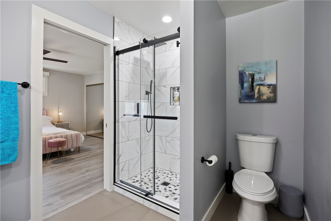 1228 W Katella Avenue