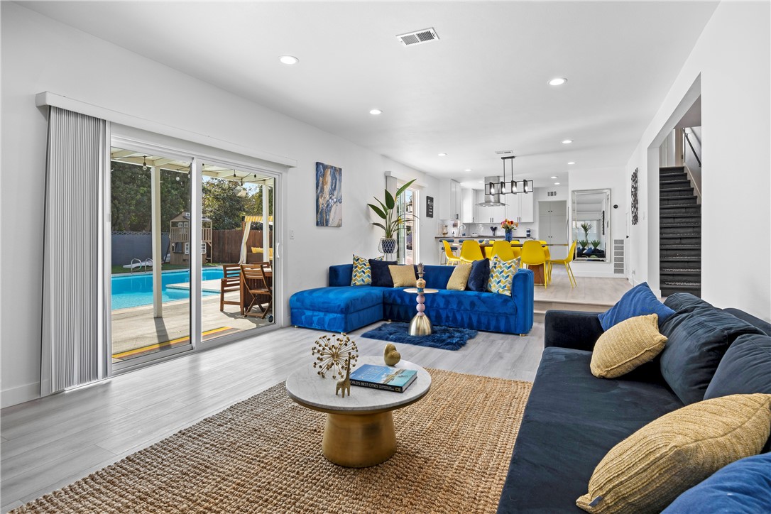 1228 W Katella Avenue