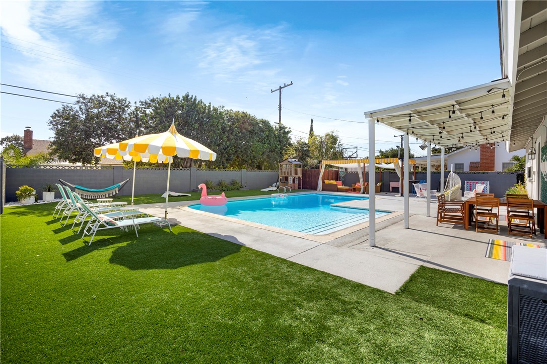 1228 W Katella Avenue