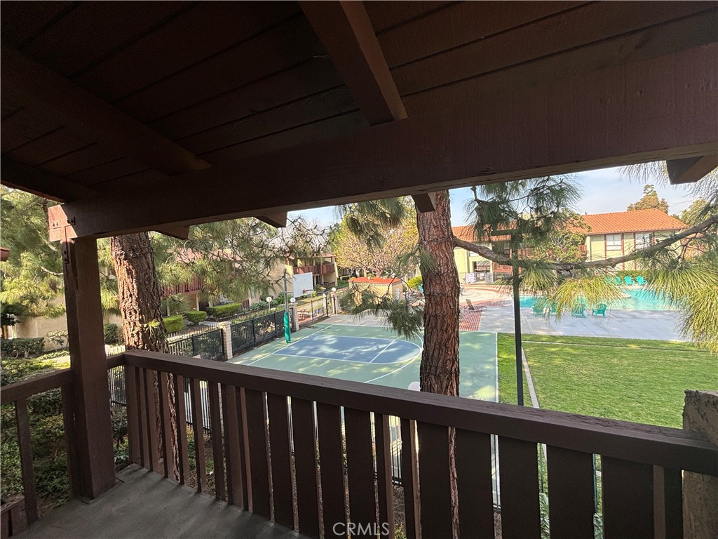 1030 W Macarthur Boulevard 62