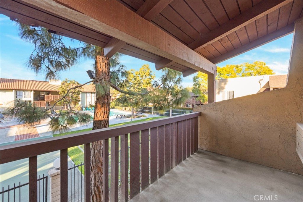 1030 W Macarthur Boulevard 62