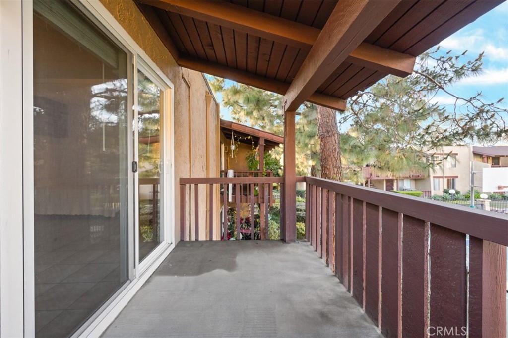 1030 W Macarthur Boulevard 62