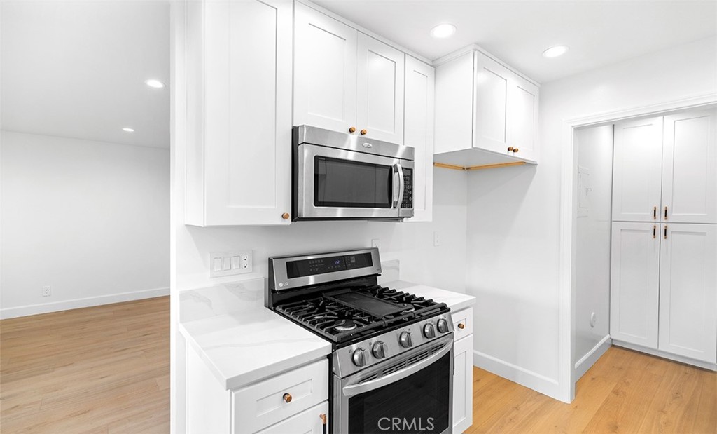 6567 Woodburn Lane 7