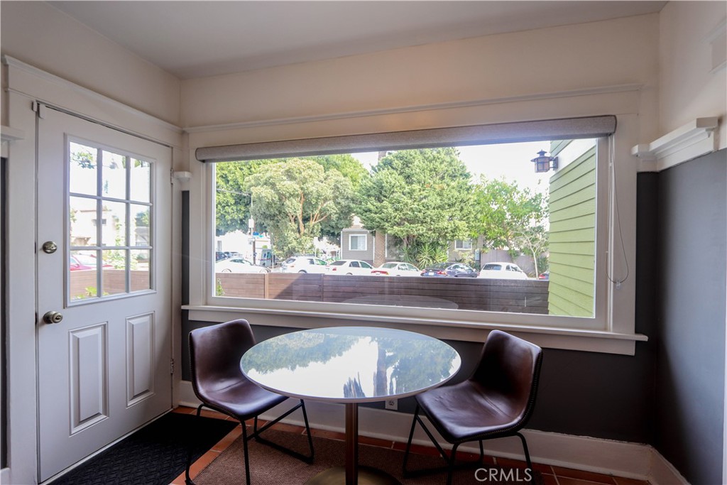 1276 E Appleton Street