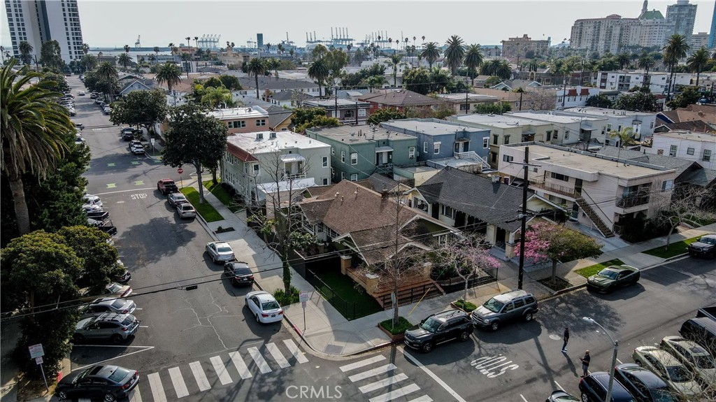 1276 E Appleton Street