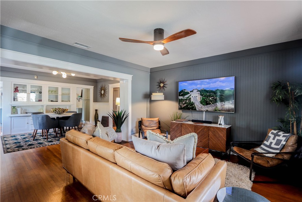 1276 E Appleton Street