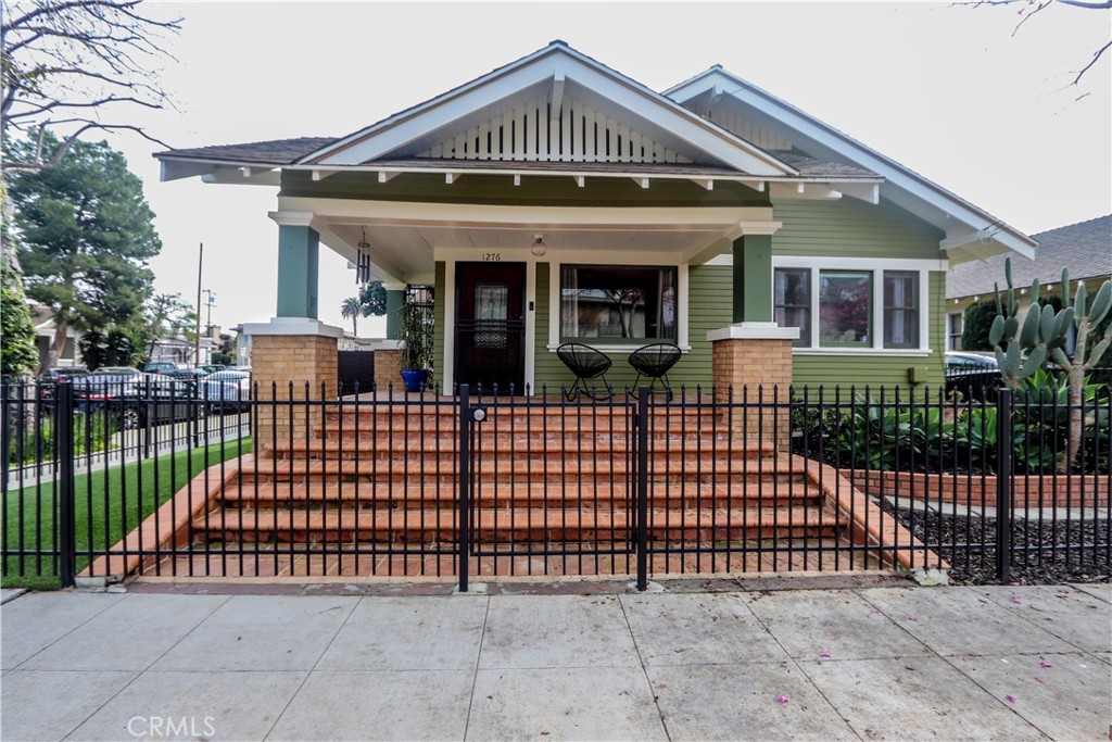 1276 E Appleton Street