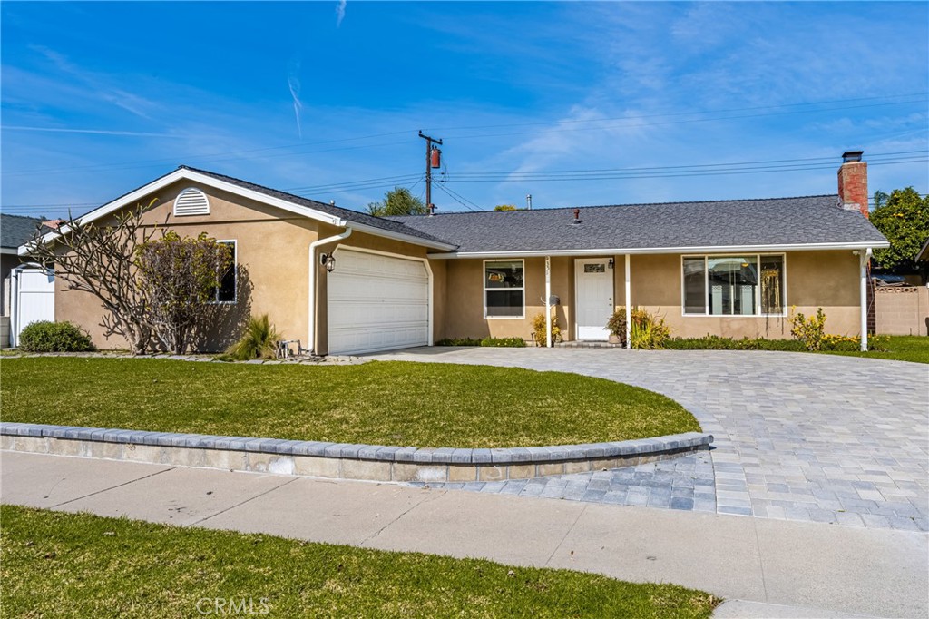 6351 Vanguard Avenue