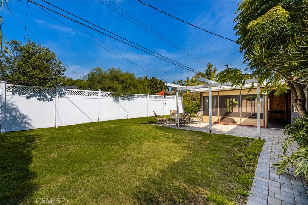 6351 Vanguard Avenue