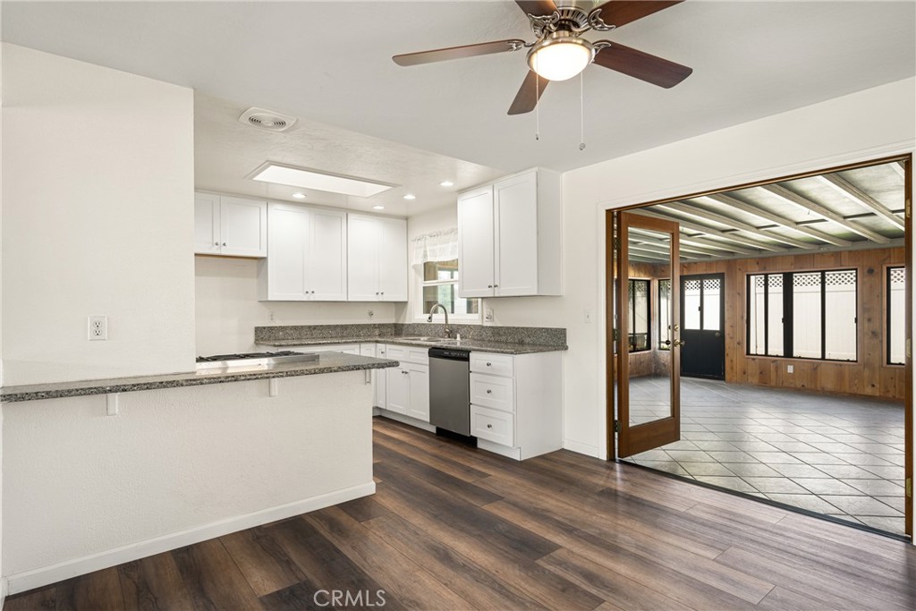 6351 Vanguard Avenue