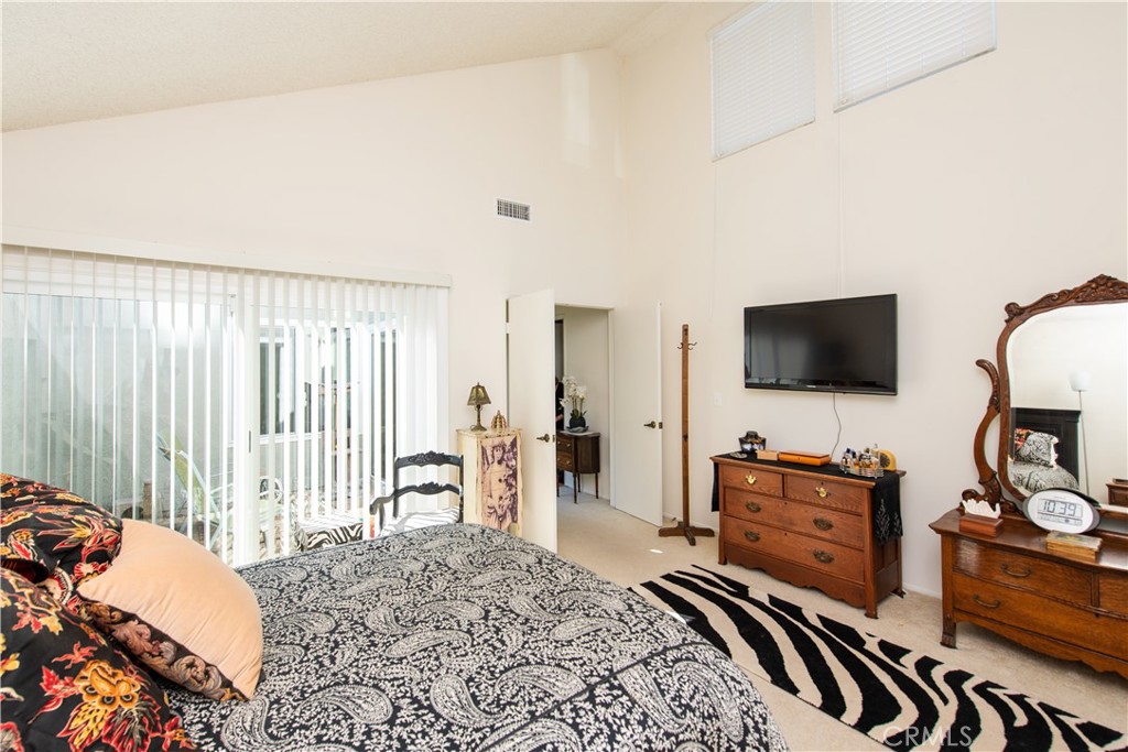 258 Echo Canyon Place