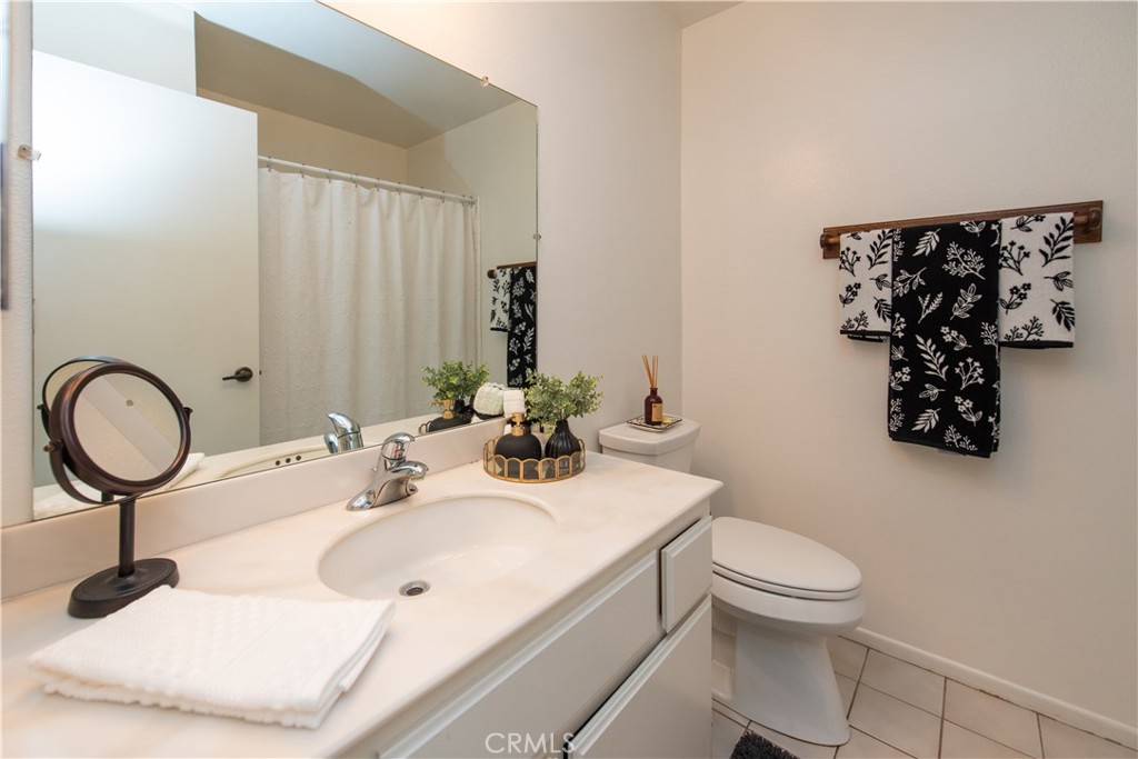 258 Echo Canyon Place