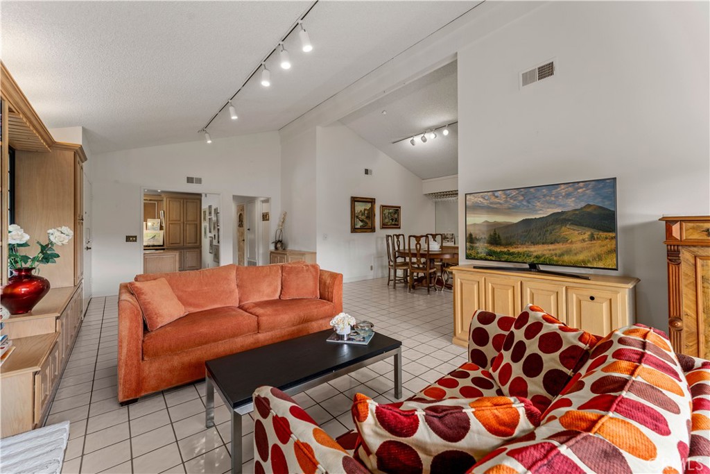 6550 E Paseo Alcazaa