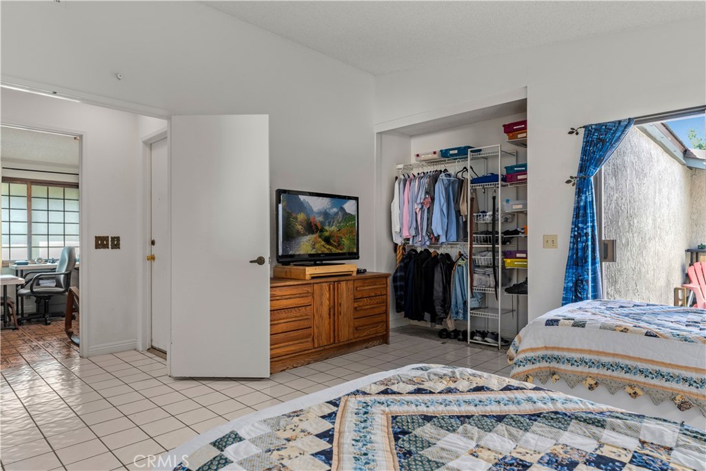 6550 E Paseo Alcazaa