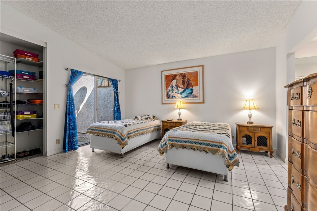 6550 E Paseo Alcazaa