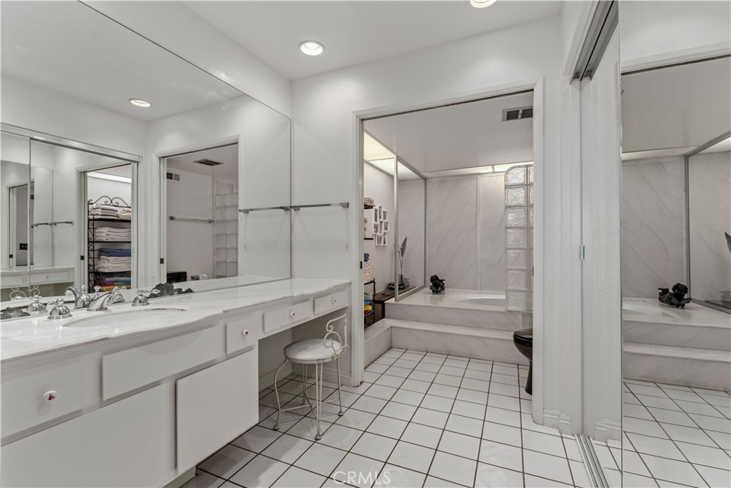 6550 E Paseo Alcazaa