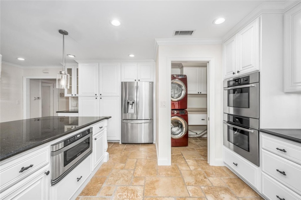 4416 Candleberry Avenue