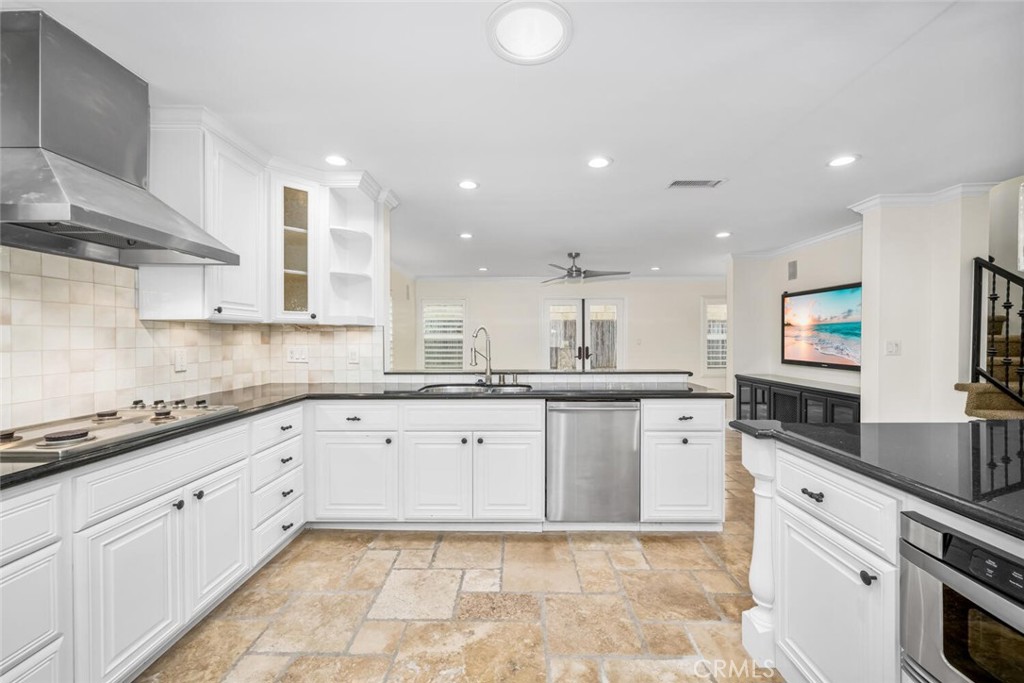 4416 Candleberry Avenue