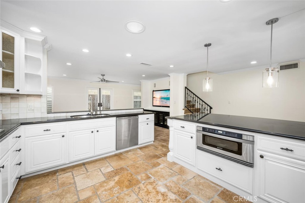 4416 Candleberry Avenue