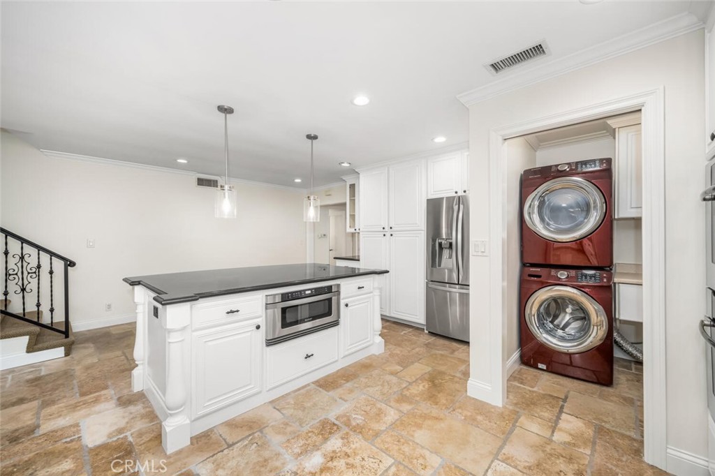 4416 Candleberry Avenue