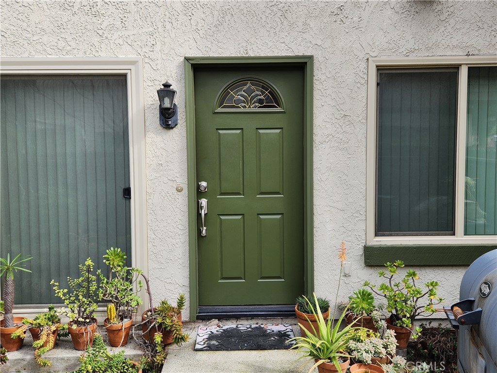 2833 E Jackson Avenue B