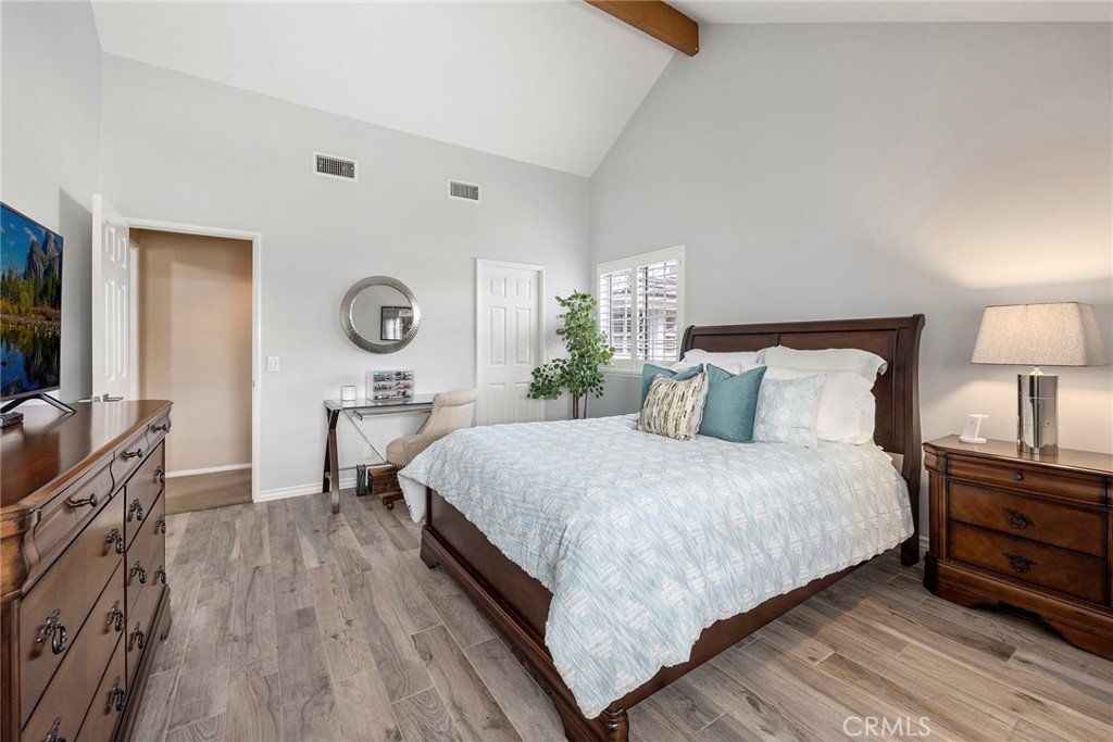 4945 Silver Spur Lane