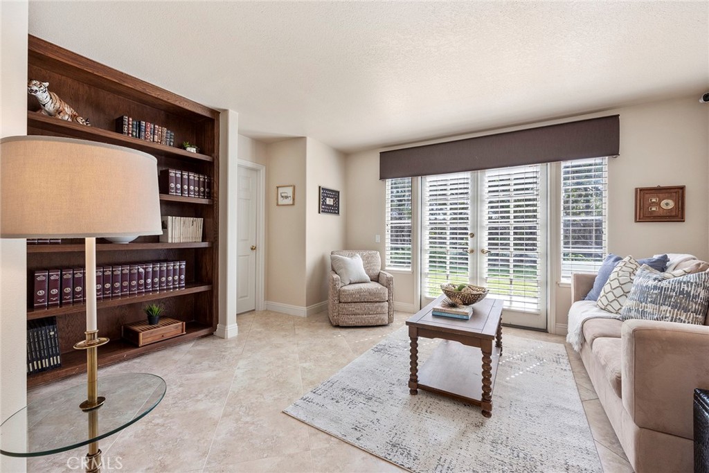 4945 Silver Spur Lane