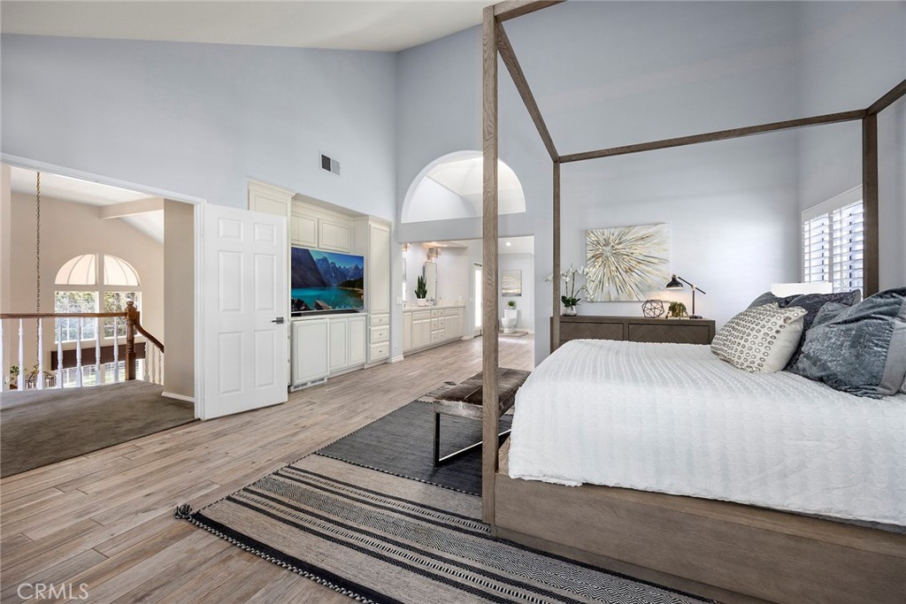 4945 Silver Spur Lane